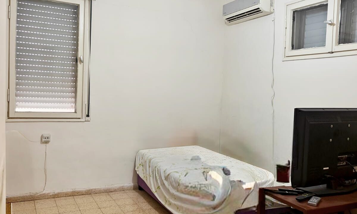 נמכר! - דירה בבנימינה: 3 חדרים, פינוי בינוי בגבעת חן