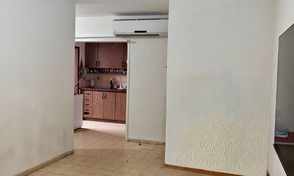 נמכר! - דירה בבנימינה: 3 חדרים, פינוי בינוי בגבעת חן