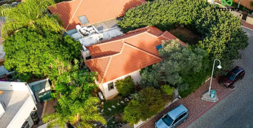 בית למכירה בפרדס חנה-כרכור - פינתי שטוח: 5 חדרים בשכונת יפה נוף