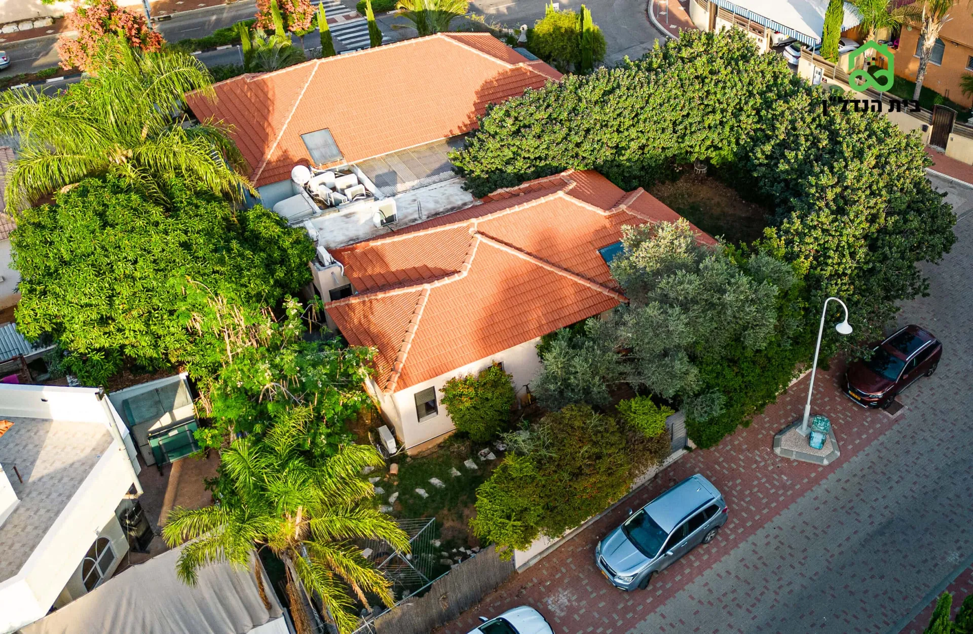 בית למכירה בפרדס חנה-כרכור - פינתי שטוח: 5 חדרים בשכונת יפה נוף