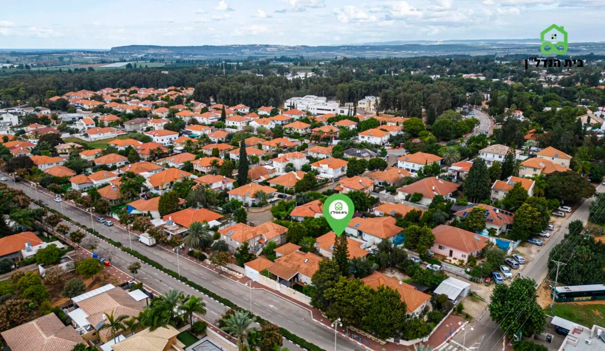 בית שטוח למכירה בפרדס חנה-כרכור: 4 חדרים על שטח גדול