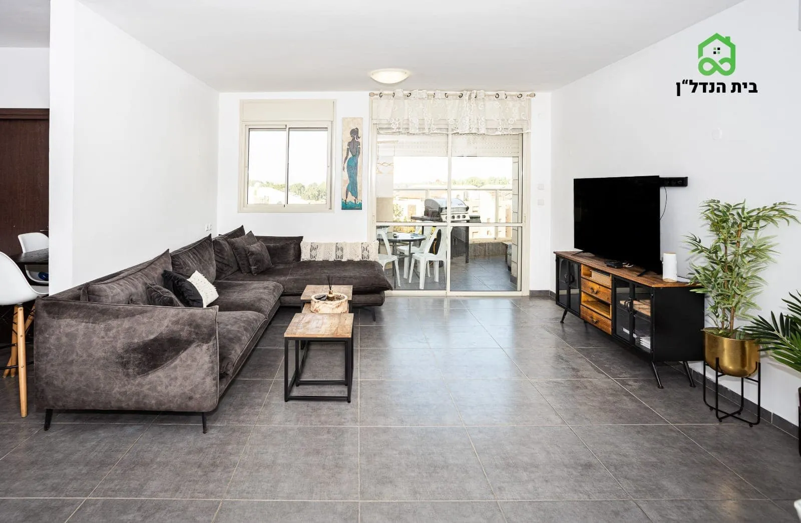 בחריש דירת 4 חדרים בשכונת פרדס חנה