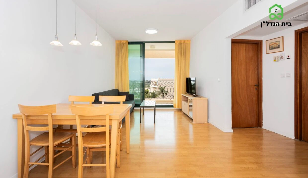 דירה למכירה בקיסריה: דירת 3 חדרים יוקרתית בנאות גולף קיסריה!