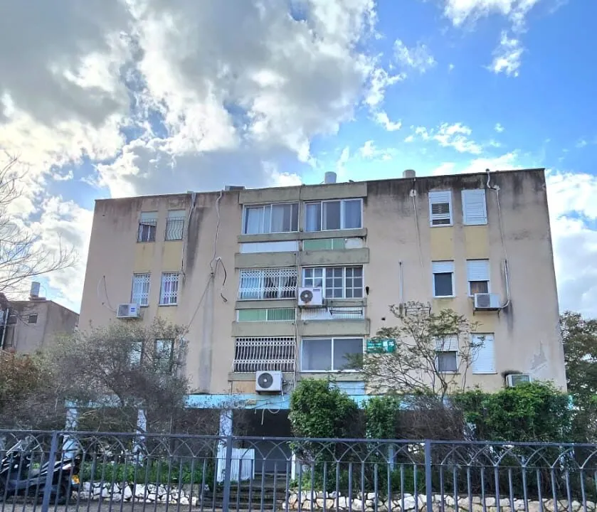 WhatsApp Image 2025-02-13 at 09.38.38