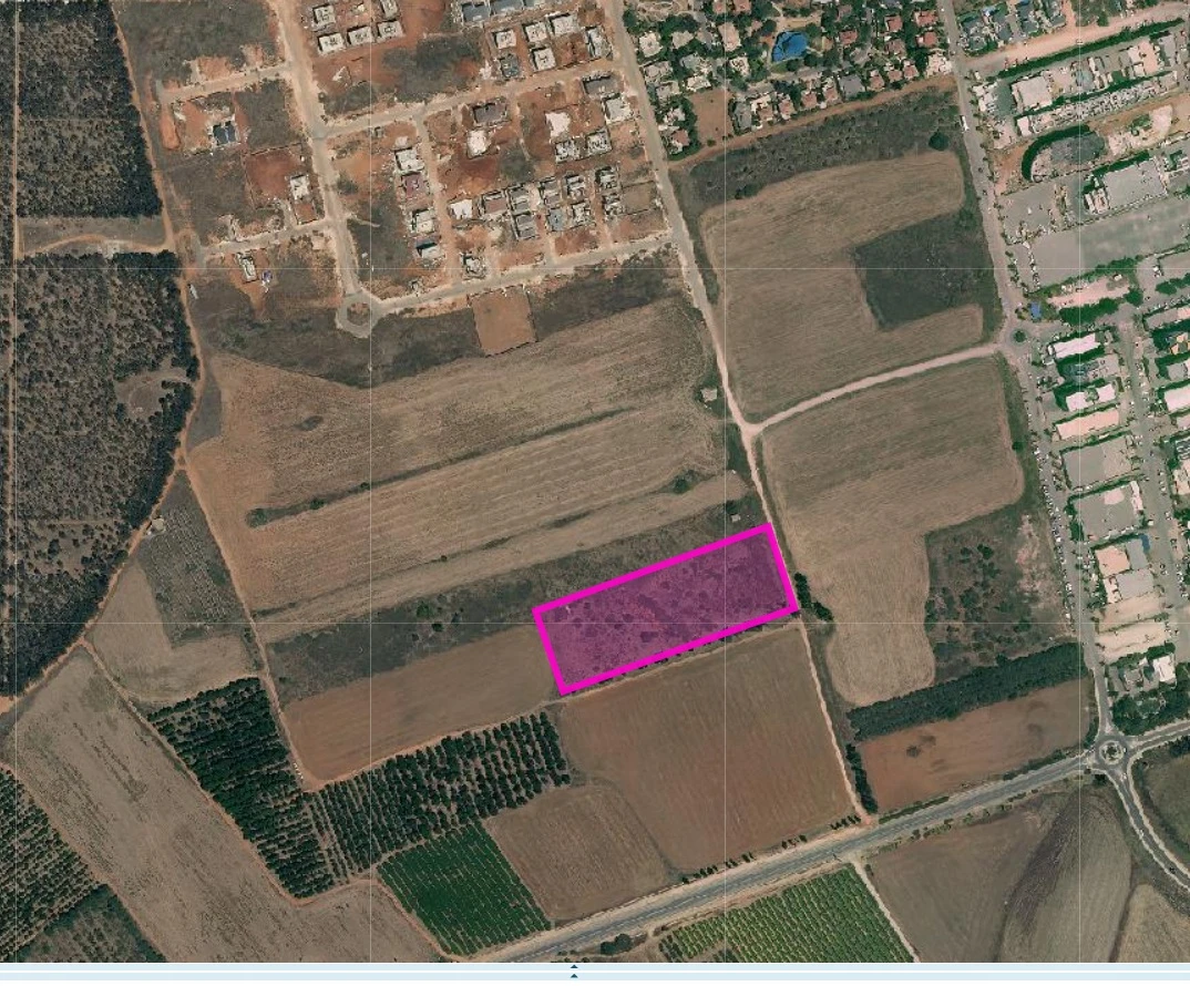 בחריש בשכונת בנימינה