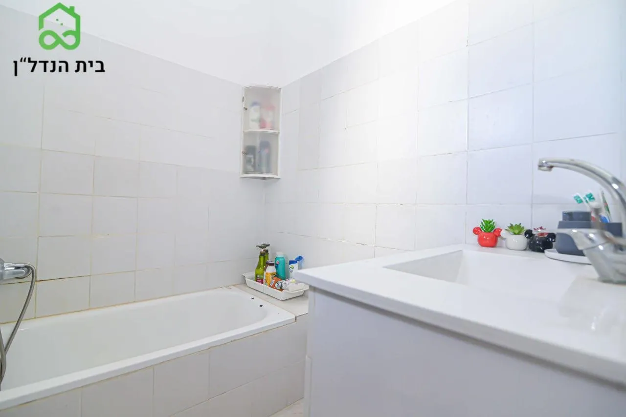 בחריש דירת 3 חדרים בשכונת פרדס חנה