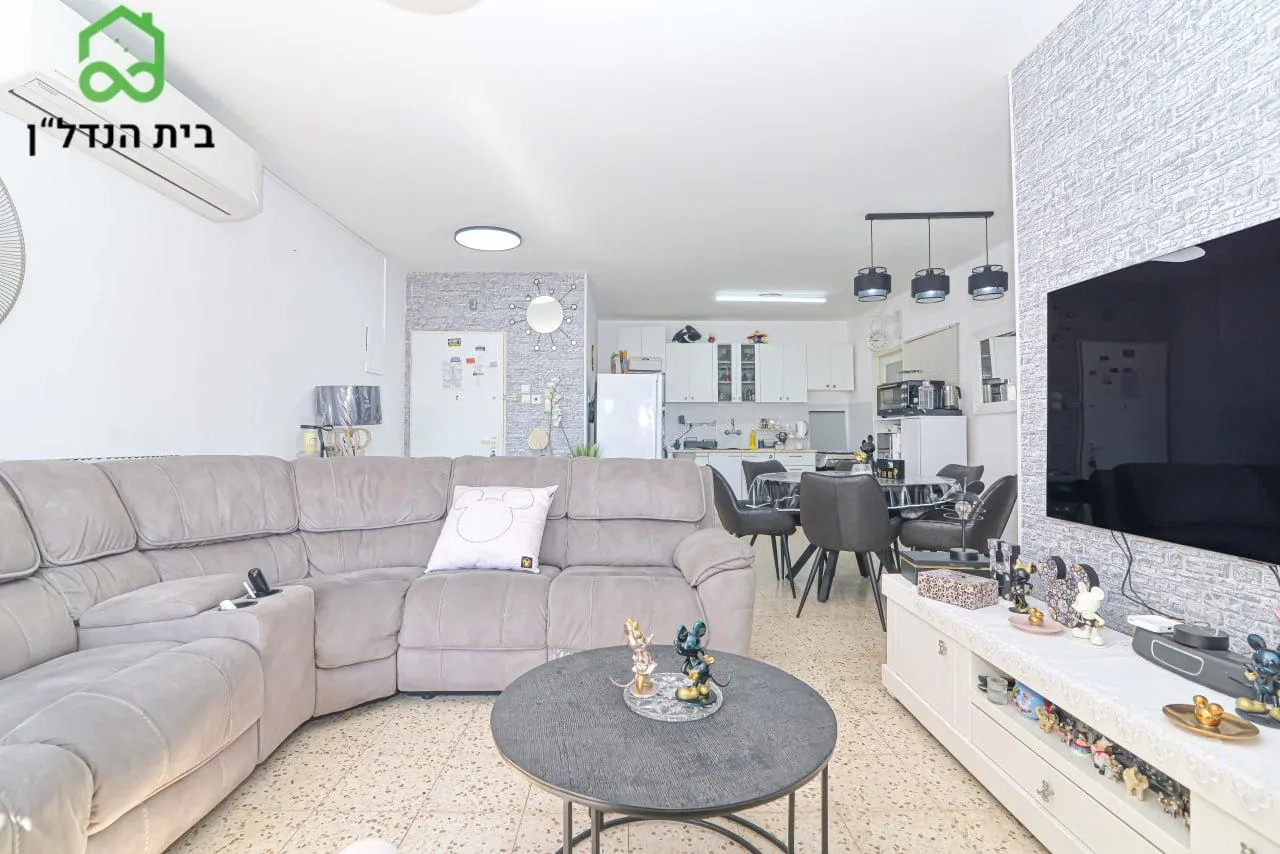 בחריש דירת 3 חדרים בשכונת פרדס חנה