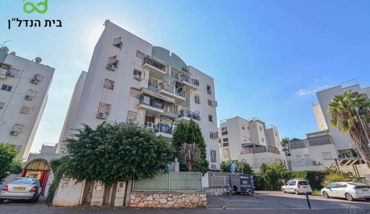 WhatsApp Image 2025-10-20 at 14.47.12 (2)