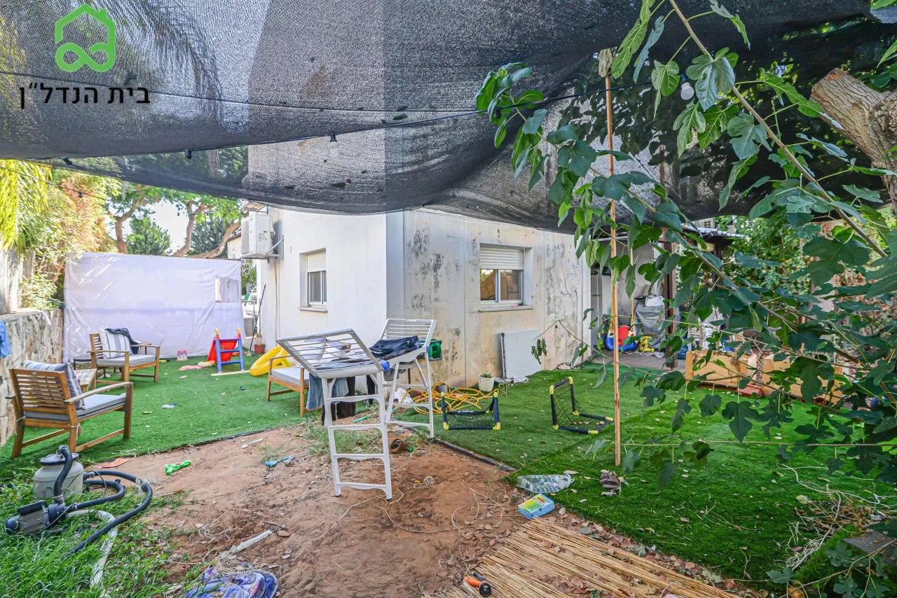 בחריש דירת 5 חדרים בשכונת פרדס חנה