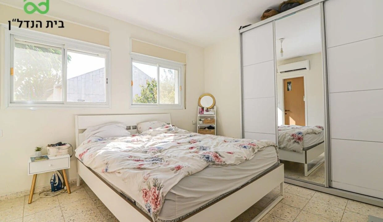 WhatsApp Image 2025-10-20 at 15.34.00 (1)